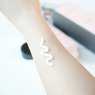 오투에니원 인컨보 바디 퍼퓸 크림 200ml — 5점을 준 리뷰어가 2022년 12월 올린 사용 사진