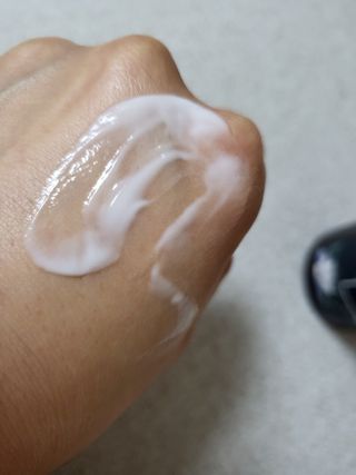 셀프 모이스처라이징 프로텍션 크림 셀프 모이스처라이징 프로텍션크림 — 5점을 준 리뷰어가 2022년 4월 올린 사용 사진