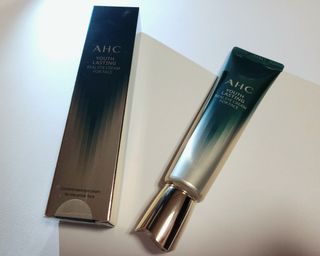 [NEW 탄력유턴 아이크림] AHC 유스 래스팅 리얼 아이크림 포 페이스 — 5점을 준 리뷰어가 2021년 2월 올린 사용 사진