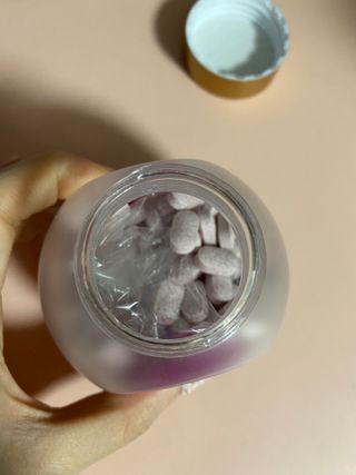 트루헬퍼 뒤태미녀 특급 락토페린 장용성 발효율피 1박스 2개월분 — 5점을 준 리뷰어가 2023년 2월 올린 사용 사진