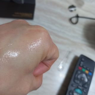 오투에니원 갈락토미세스 비타민 C 프리미엄 블랙스완 크림 50g — 5점을 준 리뷰어가 2022년 12월 올린 사용 사진