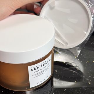 스킨1004 [SKIN1004] 마다가스카르 센텔라 퀵 카밍 패드 70매 130ml — 4.5점을 준 리뷰어가 2024년 9월 올린 사용 사진