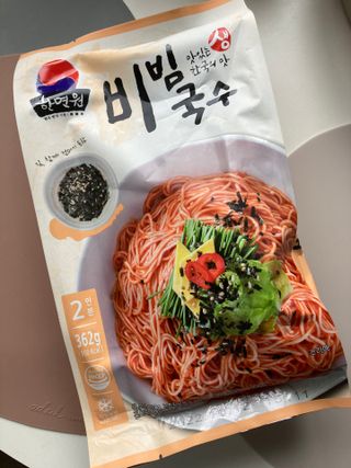 [한면원] 비빔국수 2인분 — 5점을 준 리뷰어가 2022년 8월 올린 사용 사진