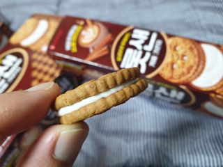 롯데제과 롯샌 카페크런치 — 5점을 준 리뷰어가 2021년 10월 올린 사용 사진