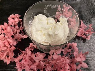 매일바이오 그릭요거트 오리지널 플레인 4개, 로스터리 커피믹스 4개 — 5점을 준 리뷰어가 2021년 12월 올린 사용 사진