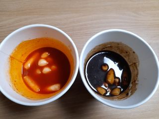 유비쿡 컵떡볶이 매운컵떡볶이2개/ 짜장컵떡볶이 2개  총 4개세트 — 5점을 준 리뷰어가 2021년 2월 올린 사용 사진