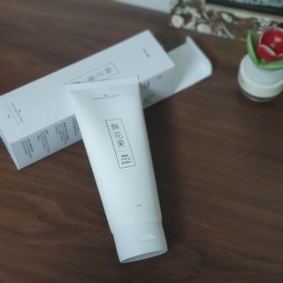 [베러오리진] 무화과 크리미 딥 폼 클렌저/피부 노폐물 & 미세먼지 99 세정 인증 민감성 피부 무자극 인증 — 5점을 준 리뷰어가 2021년 12월 올린 사용 사진