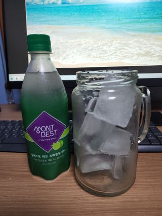 몽베스트 Montbest with Sparkling water Lime20병 — 5점을 준 리뷰어가 2022년 7월 올린 사용 사진
