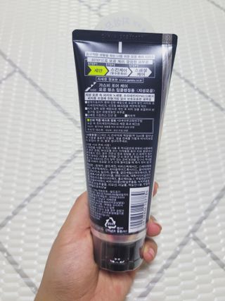 [갸스비] 지성 남성을 위한 포어케어 클렌징폼 — 5점을 준 리뷰어가 2021년 8월 올린 사용 사진