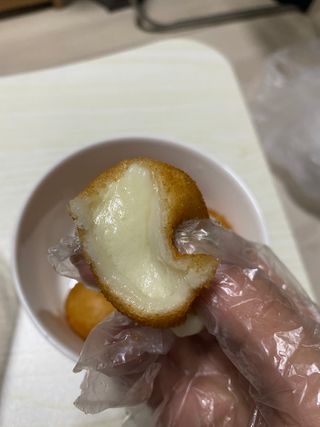 가치식탁 리얼쫀득치즈볼 — 4.5점을 준 리뷰어가 2021년 3월 올린 사용 사진