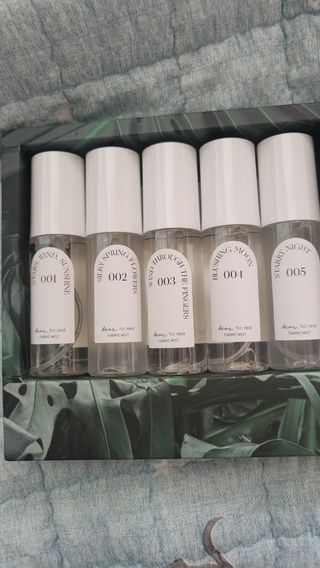 디어포레스트 [5개세트] 숲속의 하루 패브릭미스트 (섬유향수/ 룸스프레이) 50ml 5개 — 5점을 준 리뷰어가 2022년 8월 올린 사용 사진