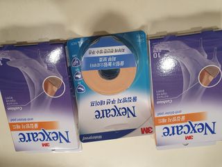 3M 넥스케어 물집방지쿠션테이프 1매 + 물집방지패드 10매 — 5점을 준 리뷰어가 2024년 3월 올린 사용 사진