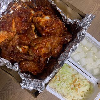 [오늘통닭 수유본점] 콘치즈닭 — 5점을 준 리뷰어가 2021년 1월 올린 사용 사진