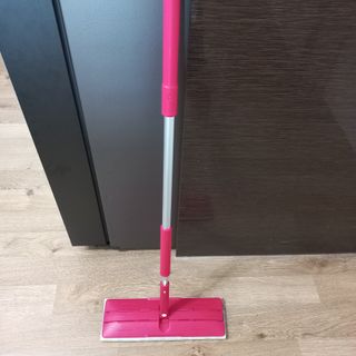 3M 스카치브라이트 비마마젠타 밀대걸레 세트+ PET 정전기청소포 대형 30매 — 4점을 준 리뷰어가 2023년 7월 올린 사용 사진