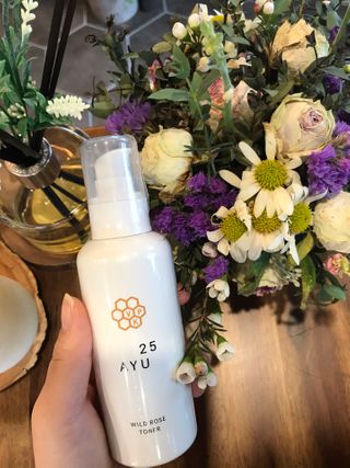 AYU25[아유트웬티파이브] 피부건강에 꼭 필요한 pH 약산성 와일드 로즈토너 — 5점을 준 리뷰어가 2021년 3월 올린 사용 사진