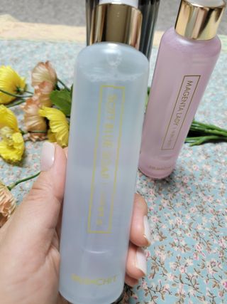 멈칫 X 최준 헤어 앤 바디미스트 소프트블루솝, 마젠타레이디 2종 — 4.5점을 준 리뷰어가 2021년 8월 올린 사용 사진