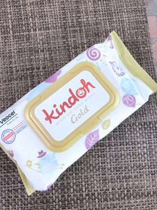 킨도 아기 물티슈 골드 일반형 — 5점을 준 리뷰어가 2021년 8월 올린 사용 사진
