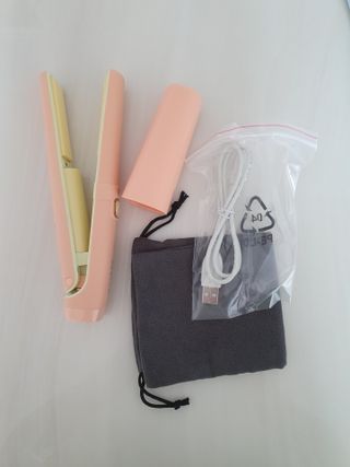 엠엔 비비엘라 휴대용 무선 고데기 HGK-SM — 5점을 준 리뷰어가 2021년 4월 올린 사용 사진