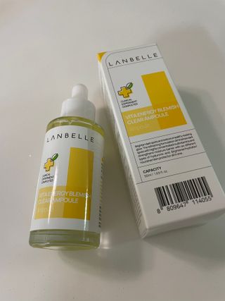 랑벨 비타 에너지 잡티 앰플 50ml 고농축 비타민, 저자극, 수분 촉촉, 미백 앰플 — 4.5점을 준 리뷰어가 2022년 4월 올린 사용 사진
