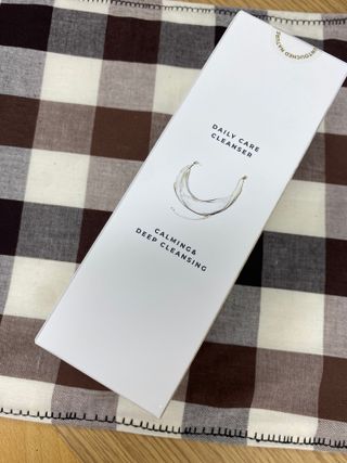 스킨1004 [SKIN1004] 마다가스카르 센텔라 라이트 클렌징 오일 200ml — 4점을 준 리뷰어가 2024년 7월 올린 사용 사진
