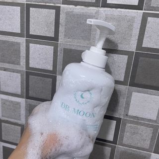 [닥터문] 센텔라 시카케어 화이트머스크 바디워시 1000ml — 5점을 준 리뷰어가 2023년 6월 올린 사용 사진