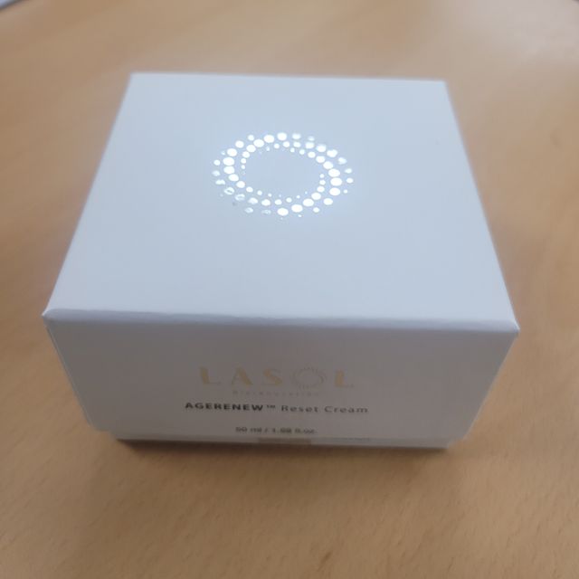 라솔 에이지 리뉴 리셋 크림 리뷰 사진