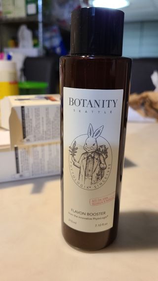 보타니티 [홍]조[진]정[결]케어 플라본 부스터 210ml / 플라본 세럼 50ml — 5점을 준 리뷰어가 2022년 7월 올린 사용 사진