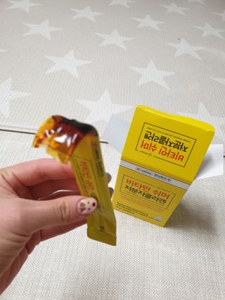 자연에온 경남제약 비타민 쉬머 저분자콜라겐 20g x 30포 — 5점을 준 리뷰어가 2021년 12월 올린 사용 사진