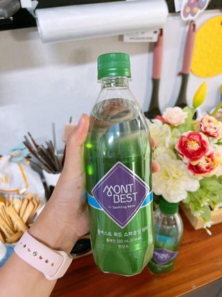 몽베스트 Montbest with Sparkling water Plain 20병 — 5점을 준 리뷰어가 2022년 9월 올린 사용 사진