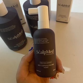 스칼프메드 레드캡슐바이옴 두피케어 프로바이오틱스 유산균 두피관리 세트 — 5점을 준 리뷰어가 2021년 4월 올린 사용 사진