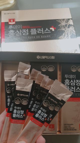 서울약사신협_투데이홍삼정플러스스틱_10g x 30포 — 5점을 준 리뷰어가 2021년 1월 올린 사용 사진