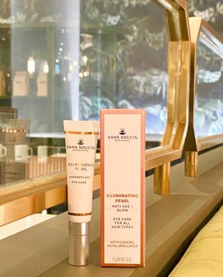 산수시 일루미네이팅 펄 영양 다크서클 스틱 아이 크림 케어 15ml — 5점을 준 리뷰어가 2021년 5월 올린 사용 사진