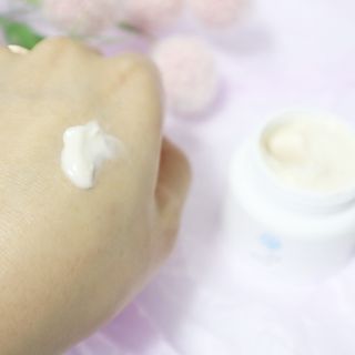 AYU25[아유트웬티파이브]다마스크로즈워터 베이스 천연 수분 촉촉 크림 — 5점을 준 리뷰어가 2021년 3월 올린 사용 사진