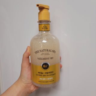 벨먼 내추럴스파 수분광채 스크럽 바디워시 600ml 5종 — 5점을 준 리뷰어가 2022년 5월 올린 사용 사진