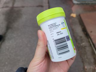 Swisse 스위스 고함량 밀크씨슬 35,000mg 60정 — 5점을 준 리뷰어가 2021년 11월 올린 사용 사진