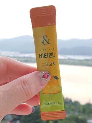 비타앤C 레몬맛, 망고맛 — 5점을 준 리뷰어가 2021년 6월 올린 사용 사진