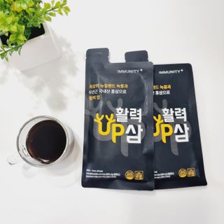[이뮤니티플러스] 최고급녹용과 국내산 6년근 홍삼으로 활력업!!_ 활력UP삼 30포 1box — 5점을 준 리뷰어가 2022년 6월 올린 사용 사진