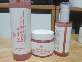 아이앤립 / EYENLIP 아이앤립 연어오일 리바이탈라이징 토너+앰플+크림 3종 세트 — 5점을 준 리뷰어가 2021년 7월 올린 사용 사진