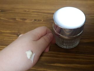 소담스퀘어 상암 라디셀 인텐시브 큐어 크림 50ml — 5점을 준 리뷰어가 2022년 11월 올린 사용 사진