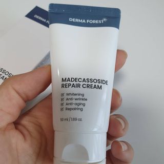 더마포레스트 마데카소사이드 리페어 크림 / 캐비아추출물 병풀추출물 시카케어 미백 주름개선 — 5점을 준 리뷰어가 2021년 6월 올린 사용 사진
