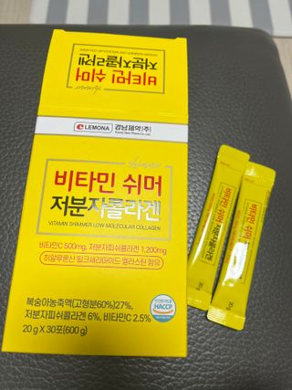 자연에온 경남제약 비타민 쉬머 저분자콜라겐 20g x 30포 — 5점을 준 리뷰어가 2021년 12월 올린 사용 사진