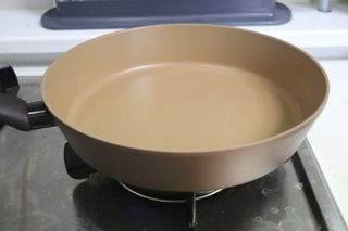 모멘토 마론 프라이팬 26cm 3종 (26cm팬/26cm웍팬/호환 스티머+돔뚜껑) — 5점을 준 리뷰어가 2022년 9월 올린 사용 사진