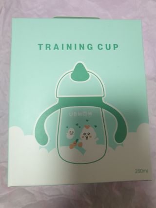 유비맘 트라이탄 코니빨대컵_컬러 랜덤 발송 — 5점을 준 리뷰어가 2021년 3월 올린 사용 사진