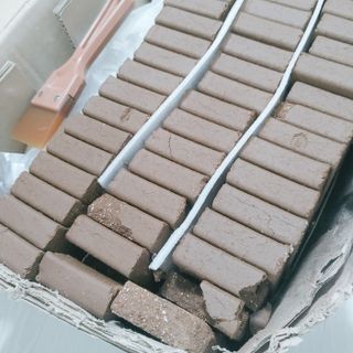 [신흥산업] 붙이는 벽돌 황토 파벽돌 230mm 45장,  욕실 인테리어 실내장식 셀프인테리어 — 2.5점을 준 리뷰어가 2023년 5월 올린 사용 사진