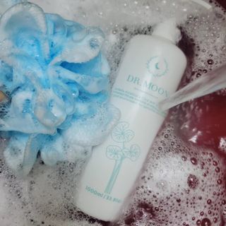 [닥터문] 센텔라 시카케어 화이트머스크 바디워시 1000ml — 5점을 준 리뷰어가 2023년 6월 올린 사용 사진