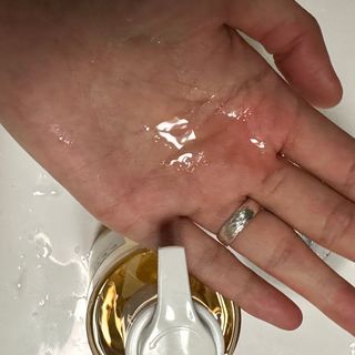 스킨1004 [SKIN1004] 마다가스카르 센텔라 라이트 클렌징 오일 200ml — 4점을 준 리뷰어가 2024년 7월 올린 사용 사진