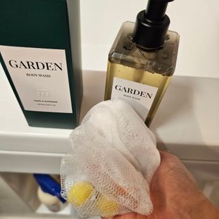 테이크어샤워 쿠팡) 가든 바디워시 GARDEN BODY WASH 250ML — 5점을 준 리뷰어가 2025년 9월 올린 사용 사진