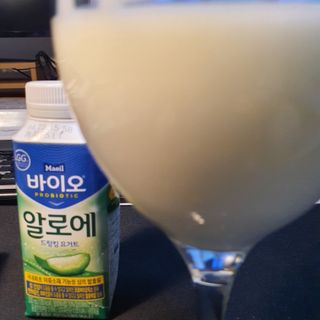 LIVE 매일바이오 알로에 드링킹 요거트 — 4.5점을 준 리뷰어가 2022년 4월 올린 사용 사진