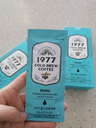여우두마리 1977 콜드브루 스틱 더치커피 루후 커피팩토리 — 5점을 준 리뷰어가 2021년 2월 올린 사용 사진