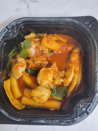 한성기업 무볼레 닭떡볶이+해물떡볶이 2종 세트 — 5점을 준 리뷰어가 2021년 10월 올린 사용 사진